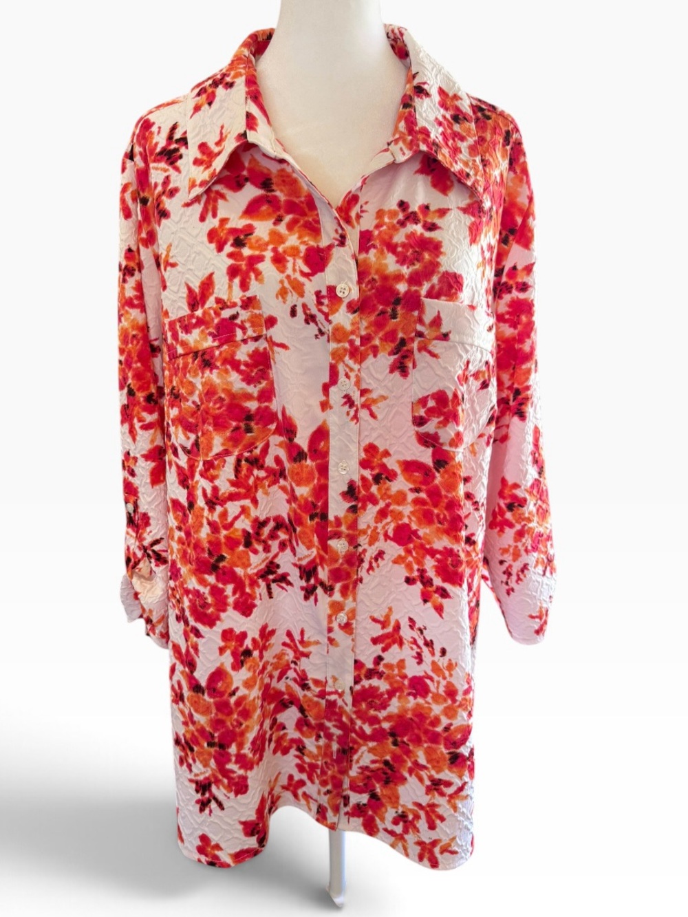 Women’s Laura Scott Woman Floral button up blouse in floral pattern Size 16/18W